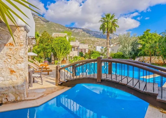 Feriehus With Garden Shared Pool - 4 Min From Kalkan