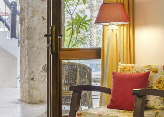 With Garden Shared Pool - 4 Min From Feriehus Kalkan