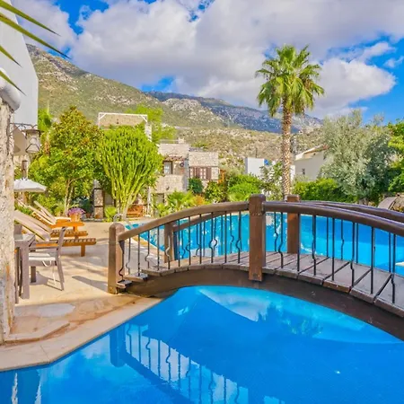 Holiday home With Garden Shared Pool - 4 Min From Kalkan