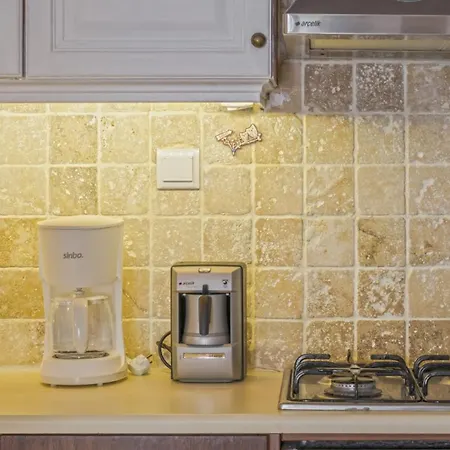 With Garden Shared Pool - 4 Min From 度假居 卡尔坎